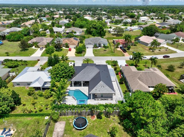 3291 SE West Snow Road, Port St Lucie, FL 34984