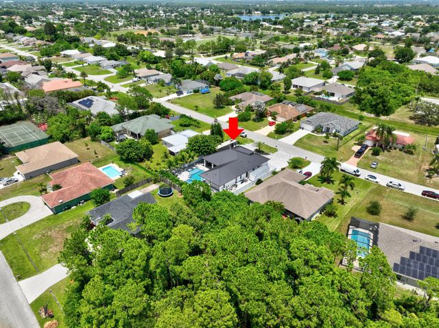 3291 SE West Snow Road, Port St Lucie, FL 34984