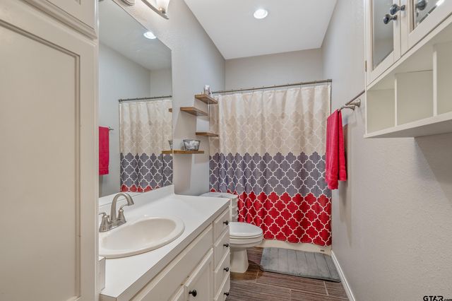 315 COUNTY RD 3660, Hawkins, TX 75765