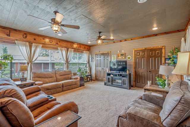 315 COUNTY RD 3660, Hawkins, TX 75765