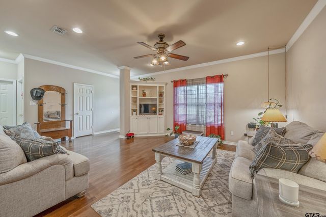 315 COUNTY RD 3660, Hawkins, TX 75765