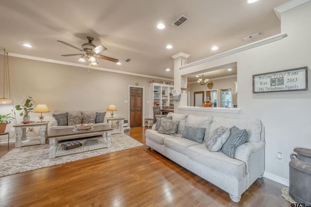 315 COUNTY RD 3660, Hawkins, TX 75765