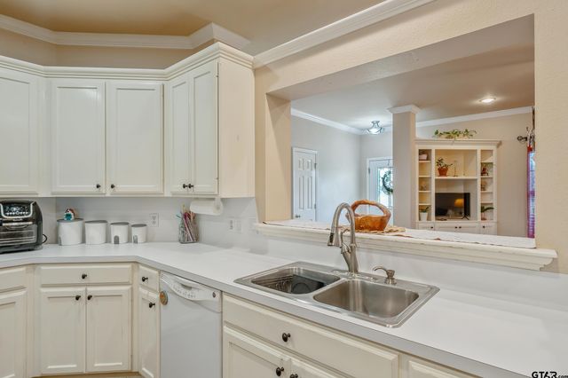 315 COUNTY RD 3660, Hawkins, TX 75765