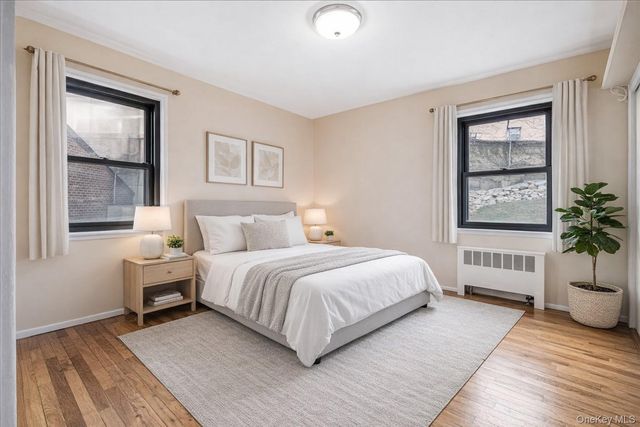 246-10 57 Drive 481, Douglaston, NY 11362