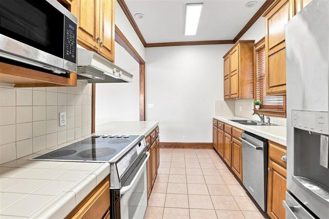 1127 Baker Road, Westlake, LA 70669