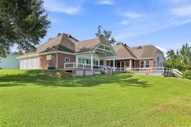 1127 Baker Road, Westlake, LA 70669