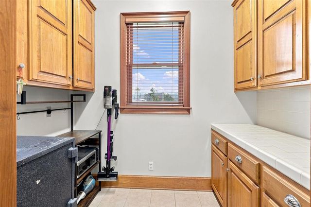 1127 Baker Road, Westlake, LA 70669