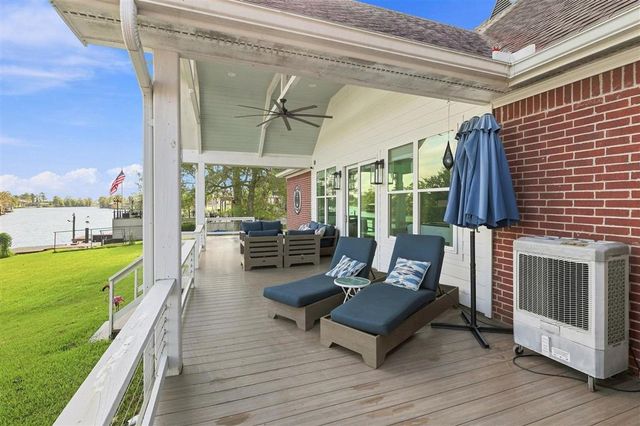 1127 Baker Road, Westlake, LA 70669