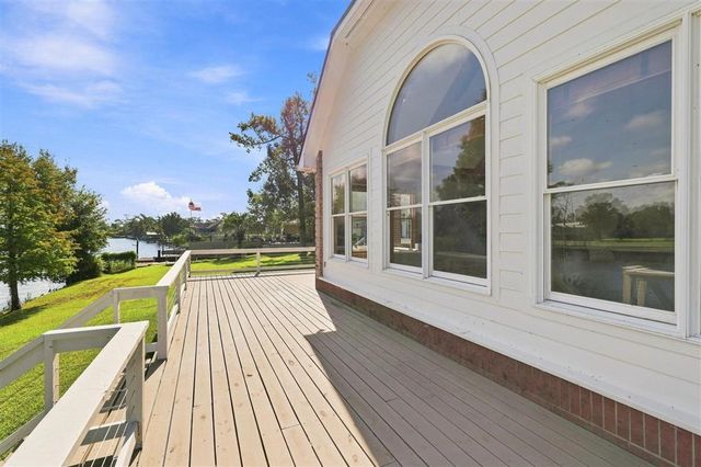 1127 Baker Road, Westlake, LA 70669