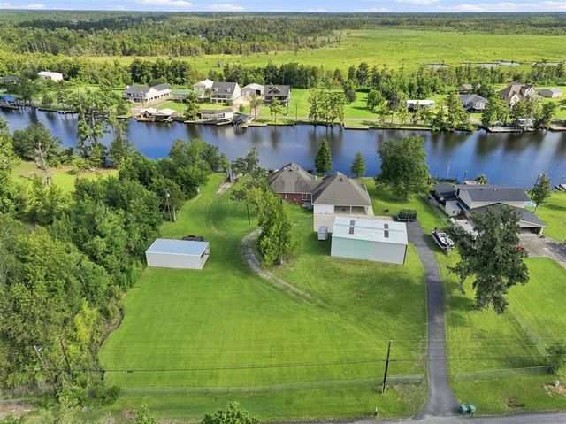 1127 Baker Road, Westlake, LA 70669