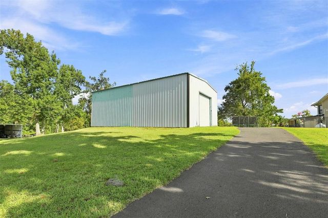 1127 Baker Road, Westlake, LA 70669
