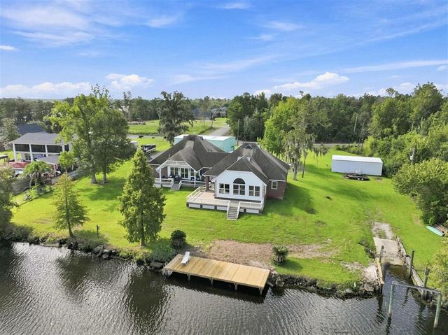 1127 Baker Road, Westlake, LA 70669