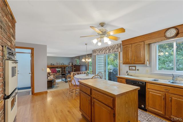 7505 Overland Drive, Clay, NY 13212