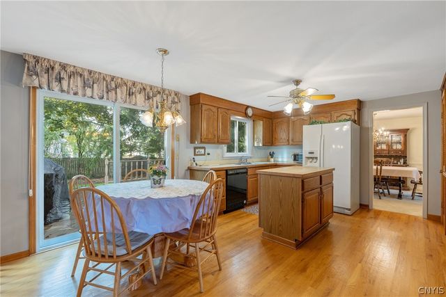 7505 Overland Drive, Clay, NY 13212