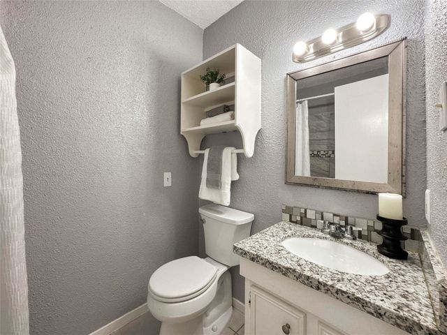 16915 Tibet Road, Friendswood, TX 77546
