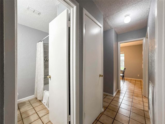 16915 Tibet Road, Friendswood, TX 77546