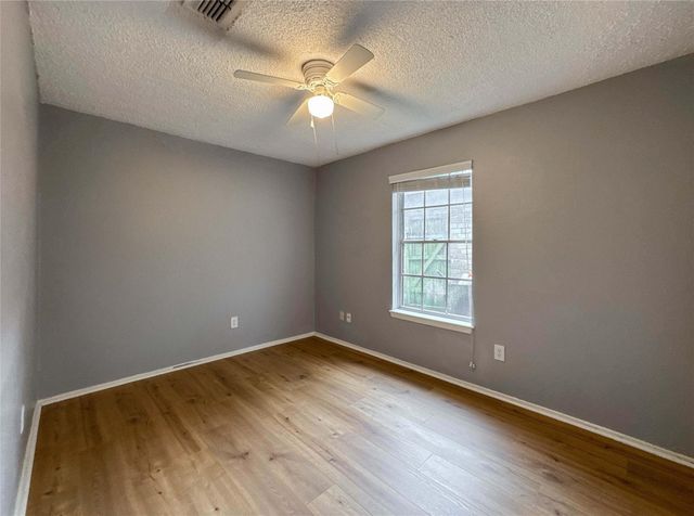 16915 Tibet Road, Friendswood, TX 77546