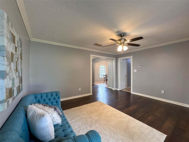 16915 Tibet Road, Friendswood, TX 77546