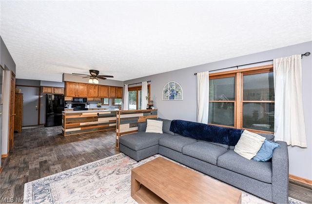 829 Dan Avenue, Canal Fulton, OH 44614