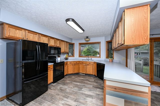 829 Dan Avenue, Canal Fulton, OH 44614