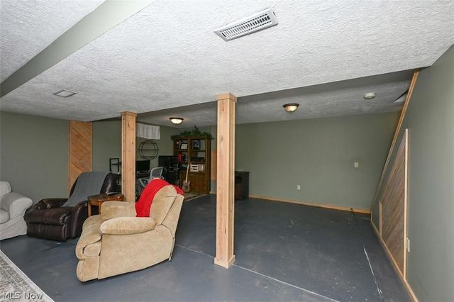 829 Dan Avenue, Canal Fulton, OH 44614