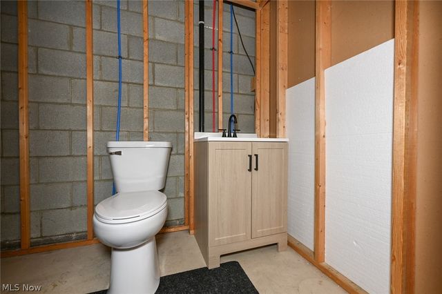 829 Dan Avenue, Canal Fulton, OH 44614