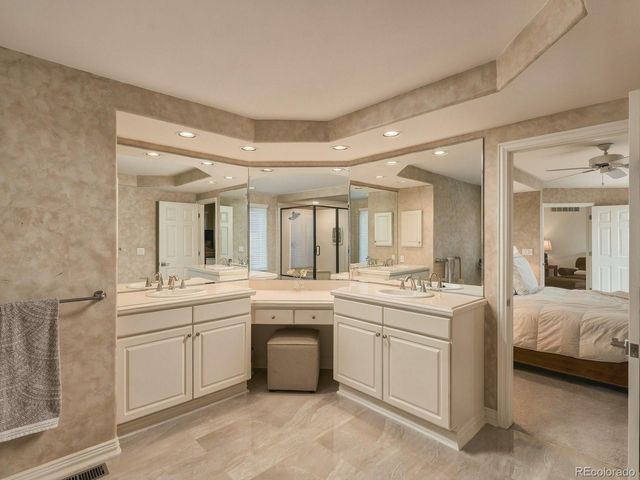 2224 S Queen Street, Lakewood, CO 80227