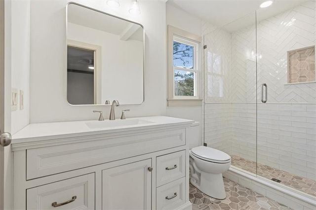 49 Apache SW Trail, Cartersville, GA 30120