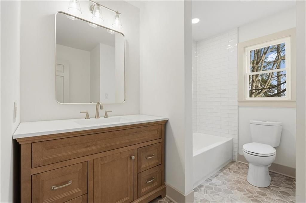 Image 23 of property listing at 49 Apache Trail SW, Cartersville, GA 30120