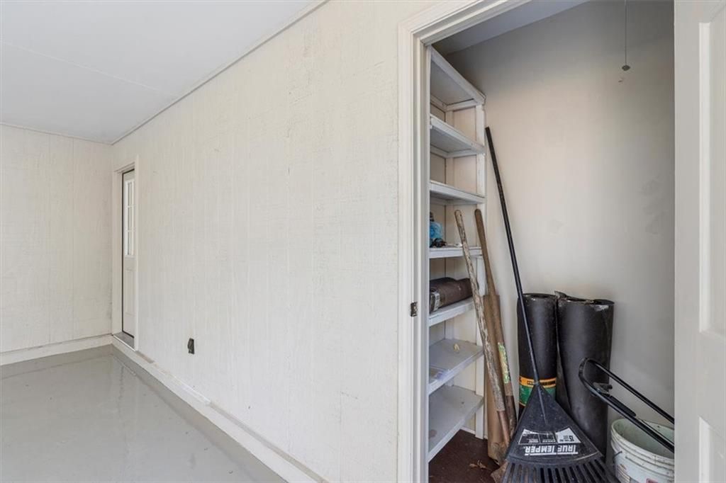 Image 25 of property listing at 49 Apache Trail SW, Cartersville, GA 30120