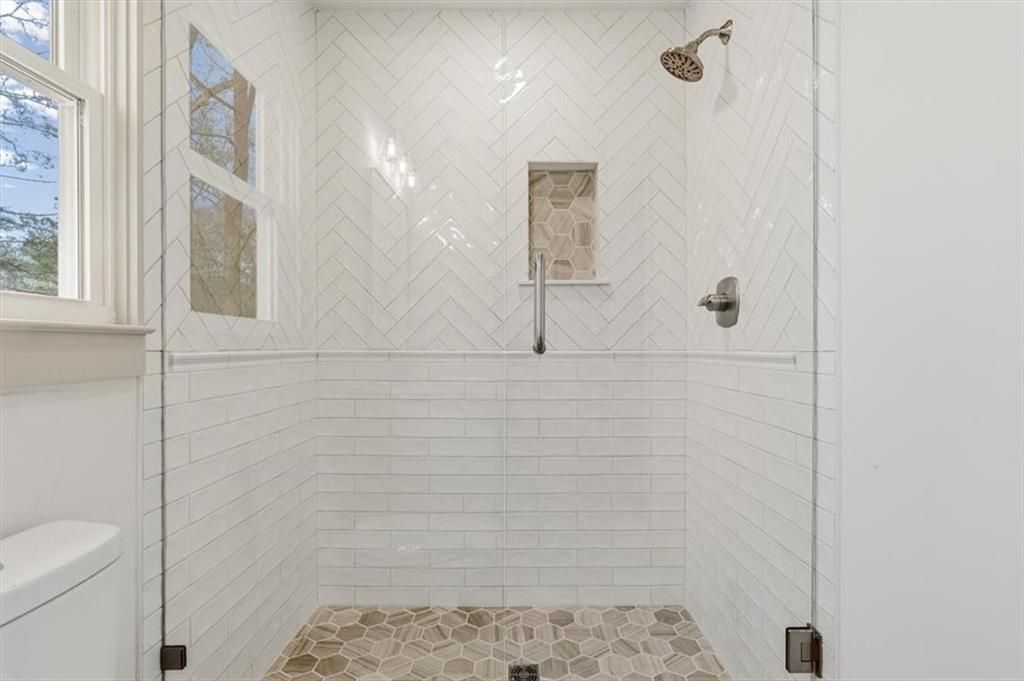 Image 37 of property listing at 49 Apache Trail SW, Cartersville, GA 30120