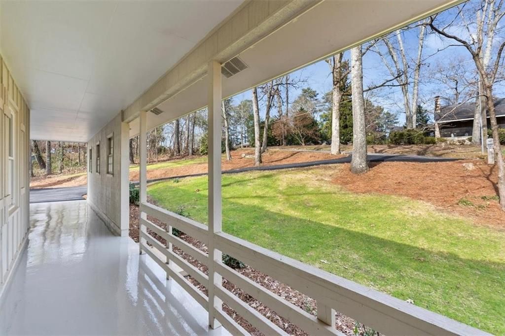 Image 5 of property listing at 49 Apache Trail SW, Cartersville, GA 30120