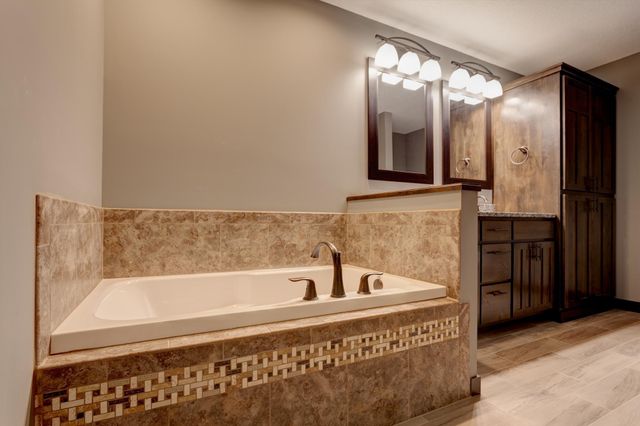 1631 72nd Avenue, Hammond, WI 54015