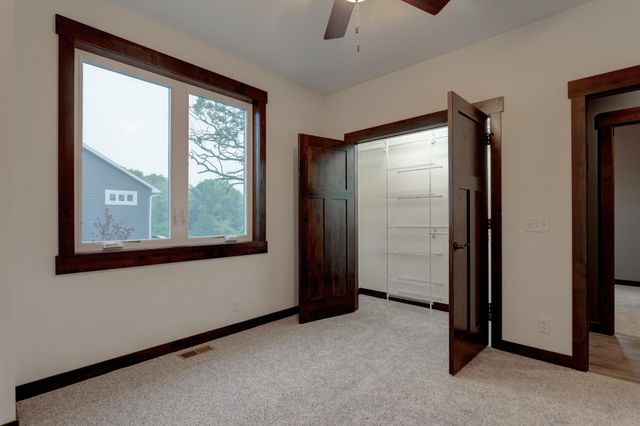 1631 72nd Avenue, Hammond, WI 54015