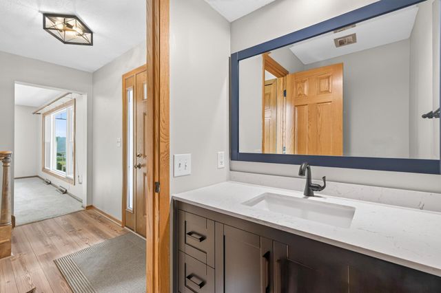 4532 Normandale Highlands Drive, Bloomington, MN 55437