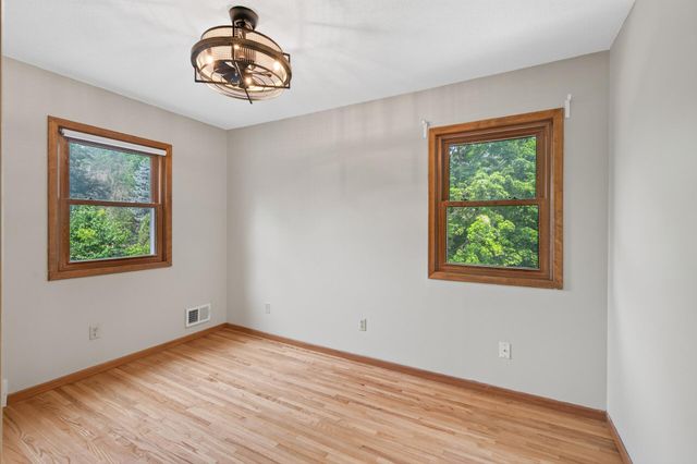 4532 Normandale Highlands Drive, Bloomington, MN 55437