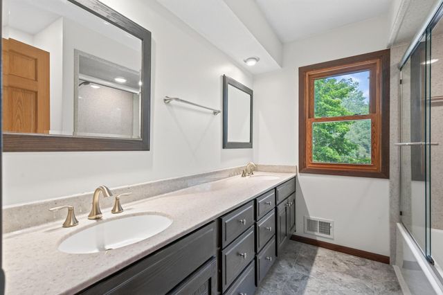 4532 Normandale Highlands Drive, Bloomington, MN 55437