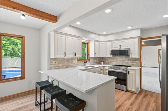 4532 Normandale Highlands Drive, Bloomington, MN 55437