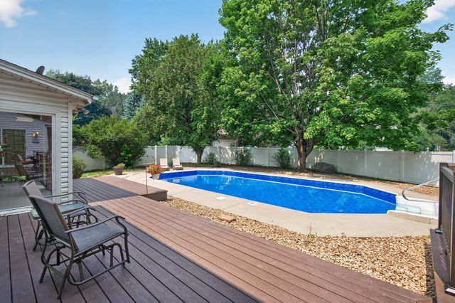 4532 Normandale Highlands Drive, Bloomington, MN 55437