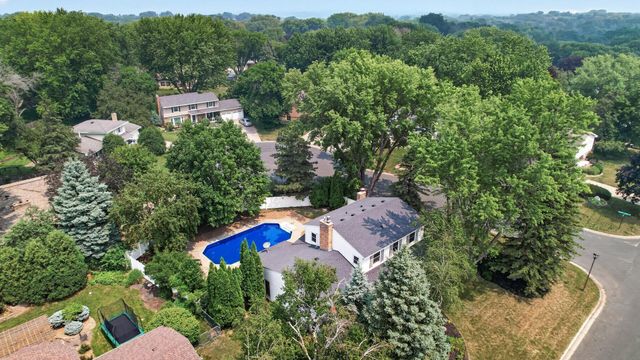 4532 Normandale Highlands Drive, Bloomington, MN 55437