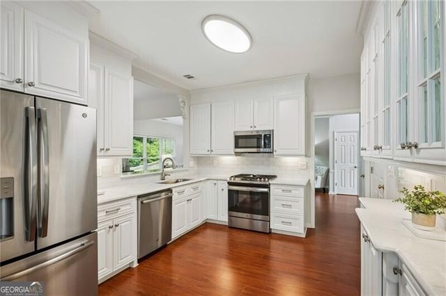 5030 Foxberry Lane, Roswell, GA 30075