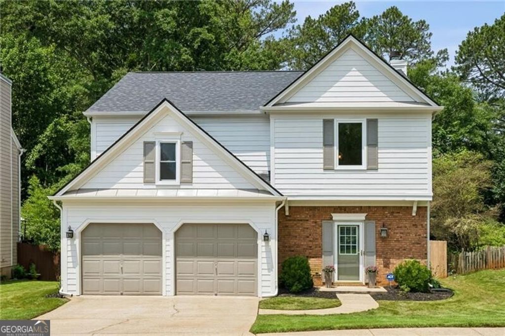 5030 Foxberry Lane, Roswell, GA 30075