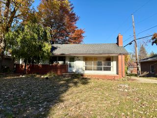 27160 Spring Arbor Drive, Southfield City, MI 48076