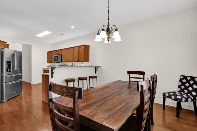 6902 BISHOPS KNOLL CV, Bartlett, TN 38135