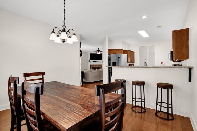 6902 BISHOPS KNOLL CV, Bartlett, TN 38135