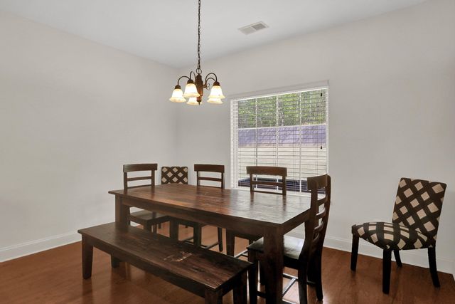 6902 BISHOPS KNOLL CV, Bartlett, TN 38135