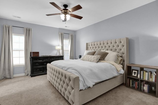 6902 BISHOPS KNOLL CV, Bartlett, TN 38135