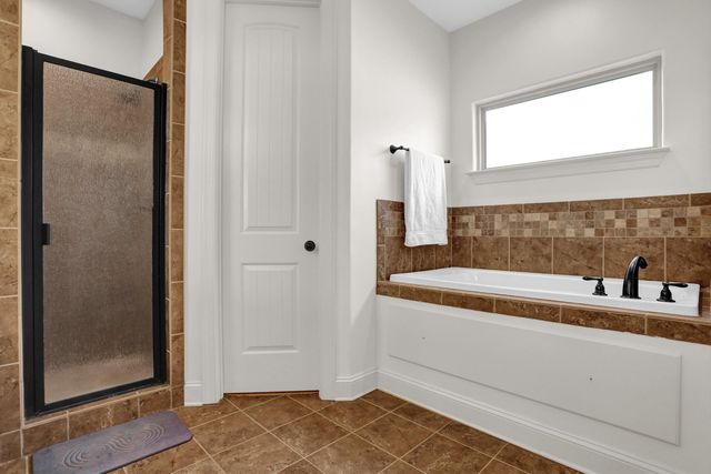 6902 BISHOPS KNOLL CV, Bartlett, TN 38135