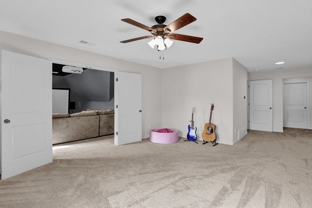 6902 BISHOPS KNOLL CV, Bartlett, TN 38135