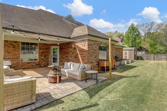 6902 BISHOPS KNOLL CV, Bartlett, TN 38135